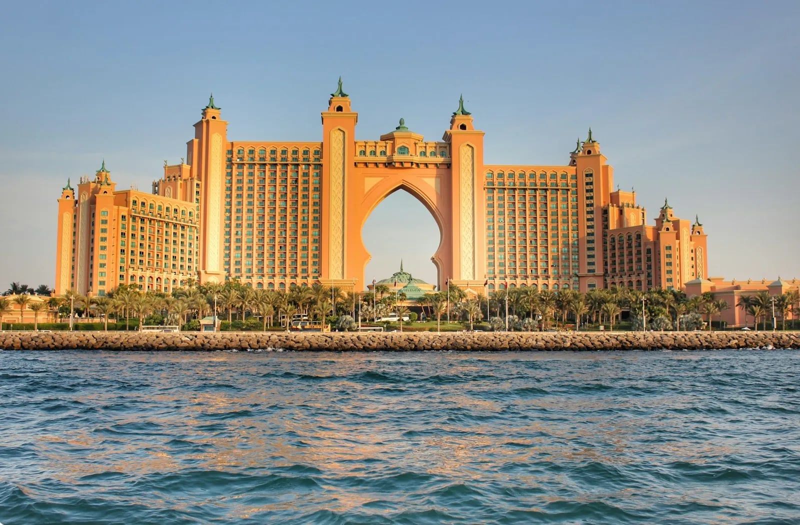 Atlantis The Palm'ın denizden görünümü, Dubai