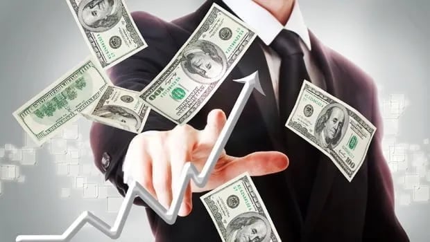 Dolar banknotları ve yükselen grafik oku kolajı