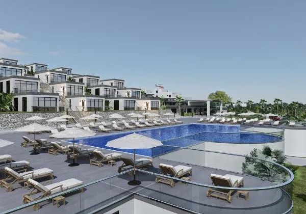 Teraslı modern sağlık tesisinin havuzları, Antalya
