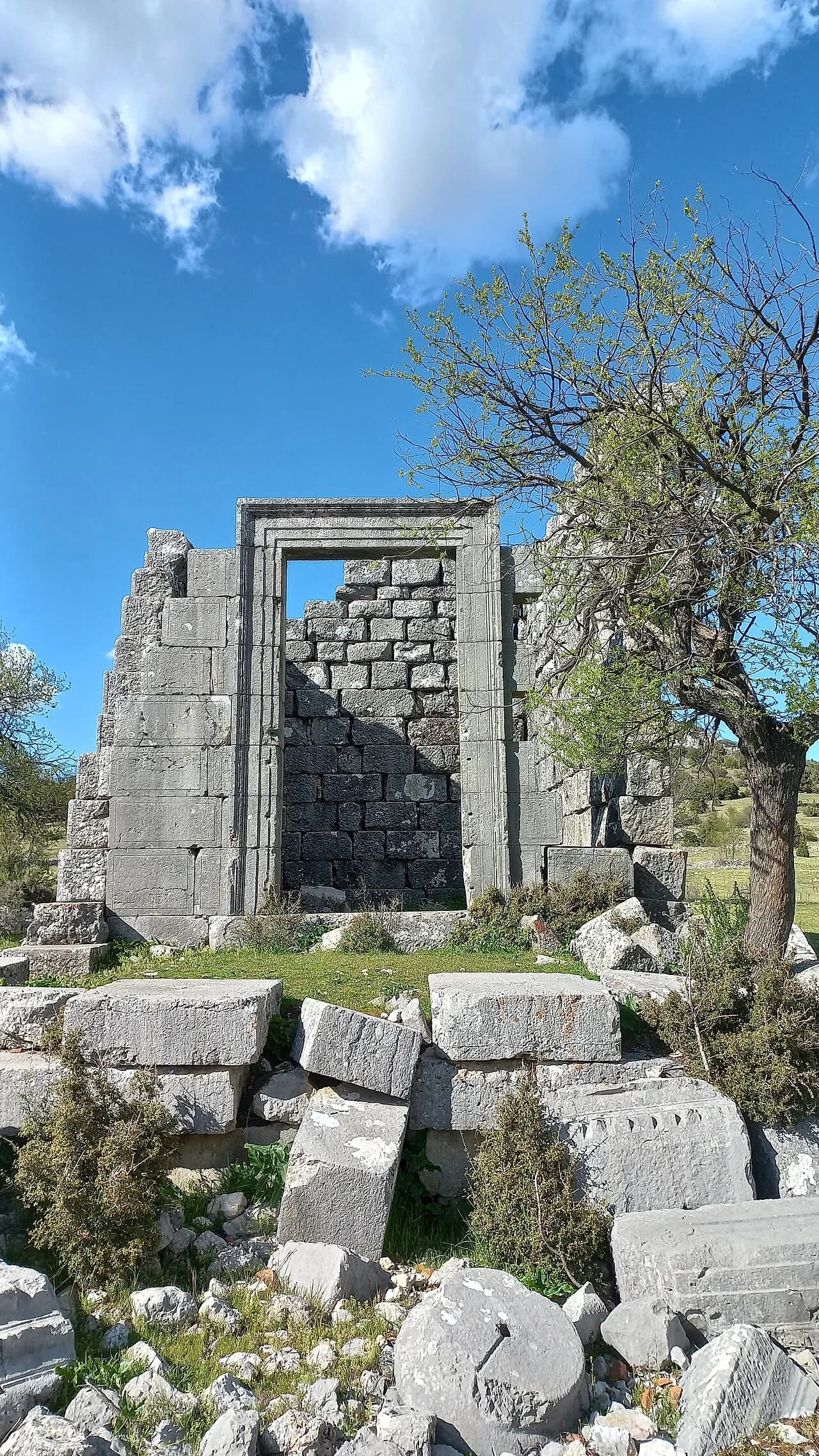 Adada Antik Kenti