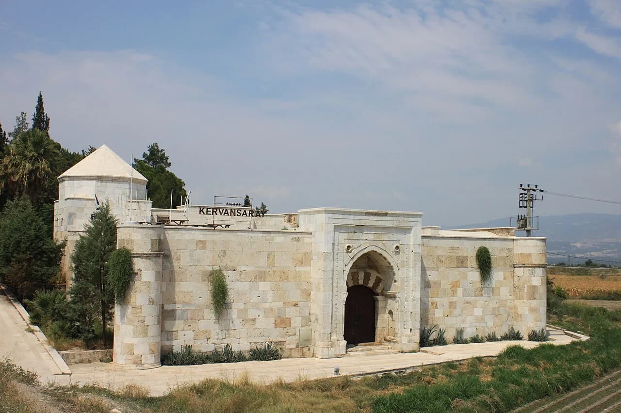 Akhan Kervansarayı ve Germiyanoğulları