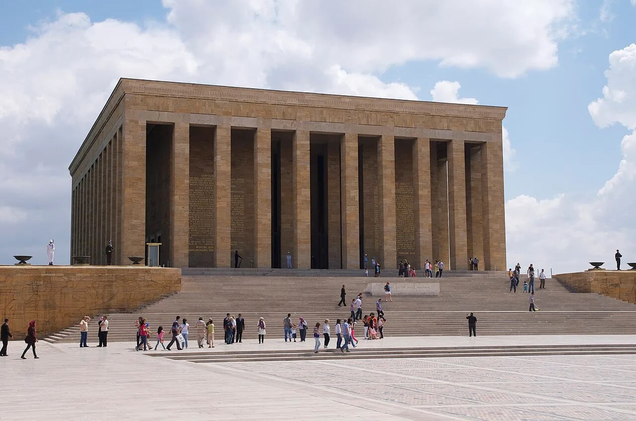 Ankara Anıtkabir + 1. Gün Konaklama