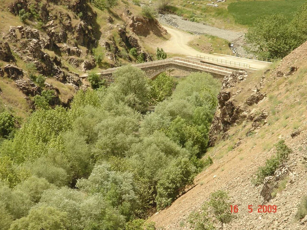 Şemdinli ve Beğirdi Köprüsü