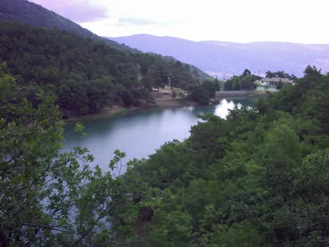 Borabay Gölü