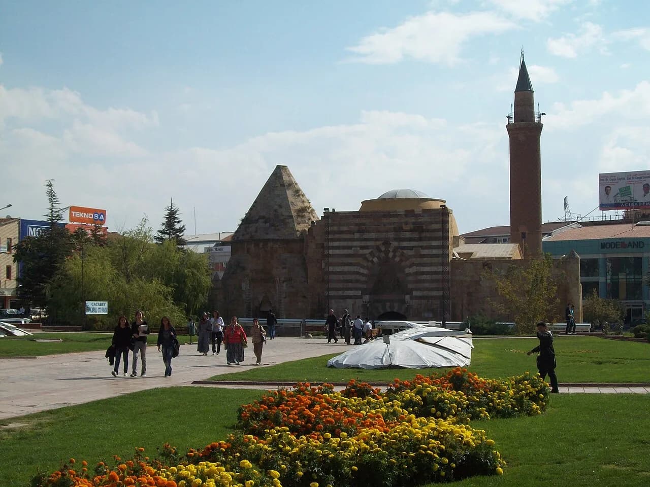Cacabey Camii Minaresi (Astronomi Gözlemevi)