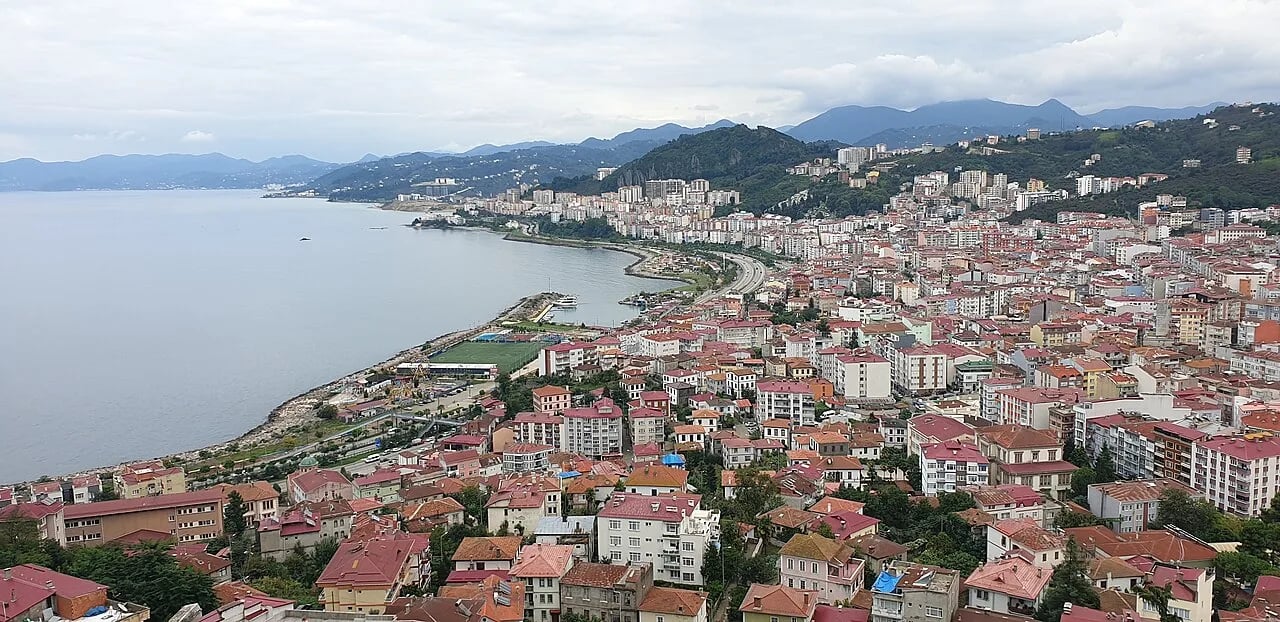 Giresun (3. Gün Konaklama: Antik Pharnacia + Aretias Adası)