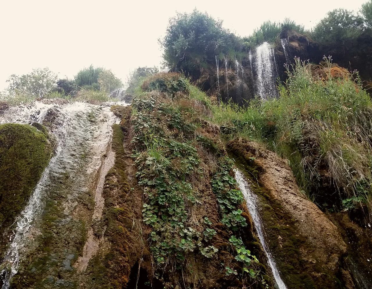 Girlevik Şelalesi
