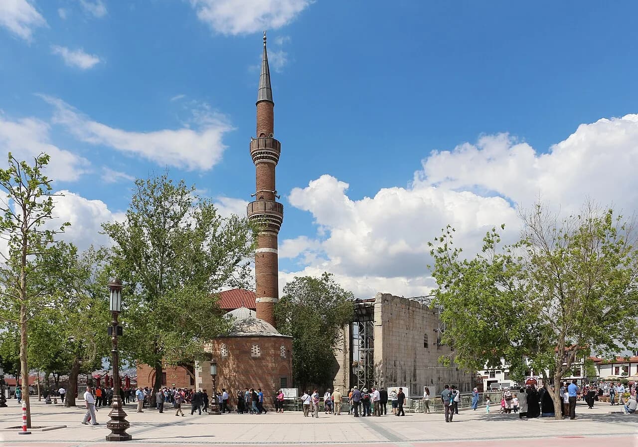 Hacı Bayram Camii ve Augustus Tapınağı