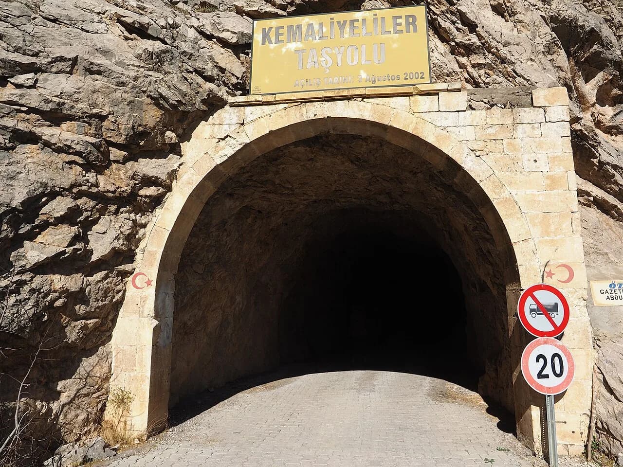 Kemaliye Taş Yolu