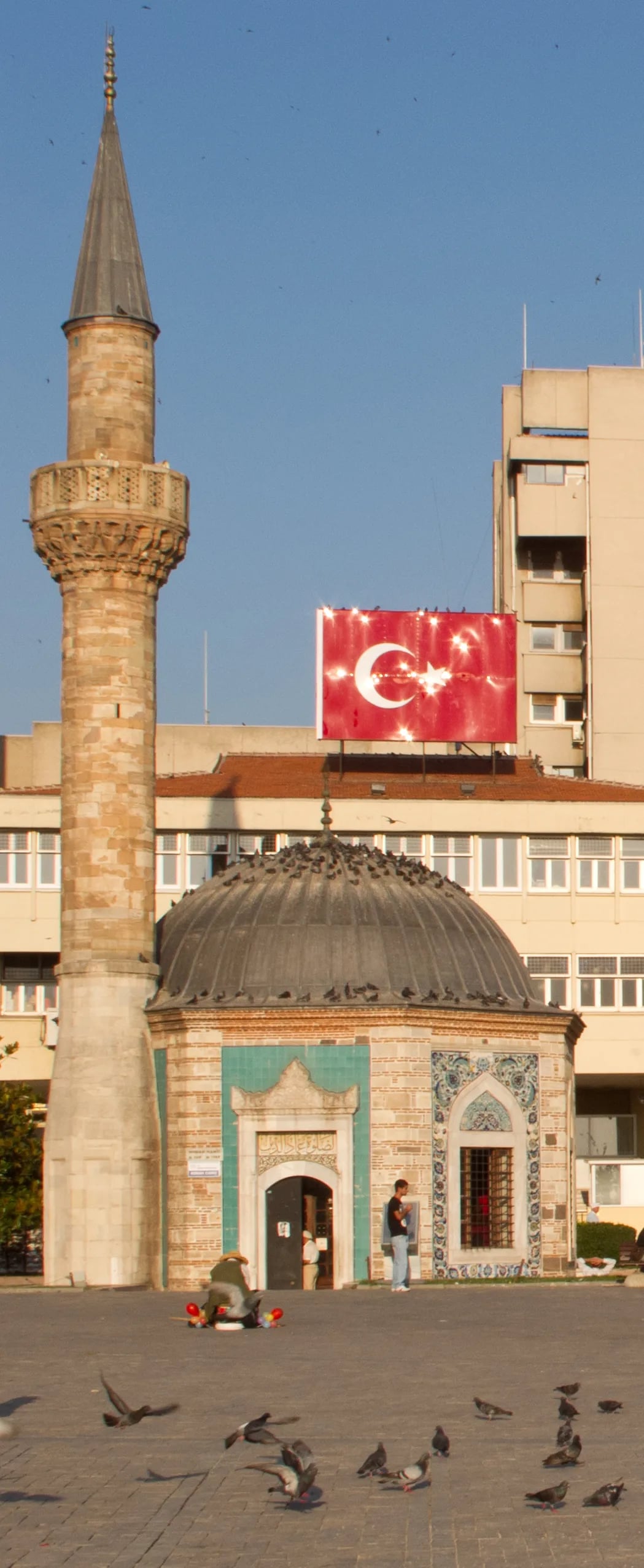 İzmir Konak Meydanı