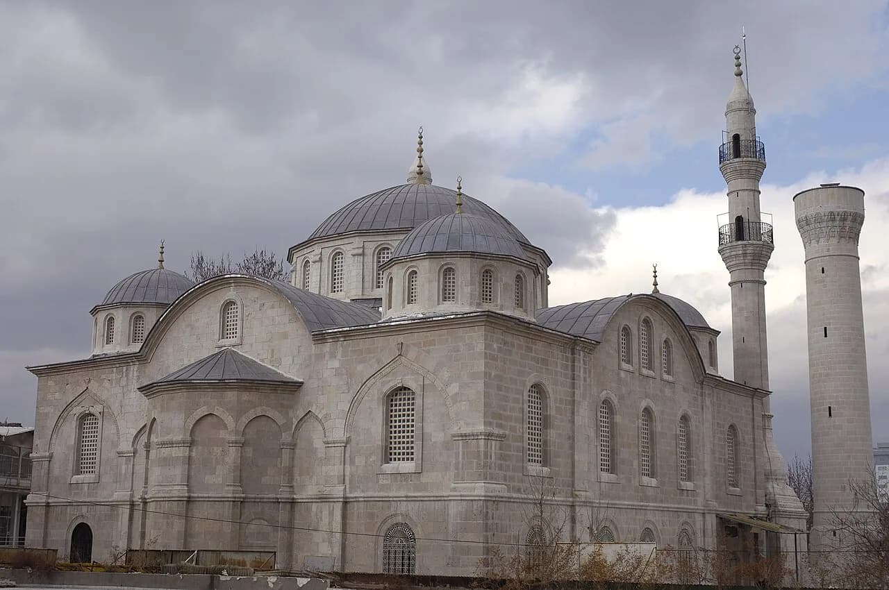 Yeşilyurt Yamacı (Aslantepe yakını)