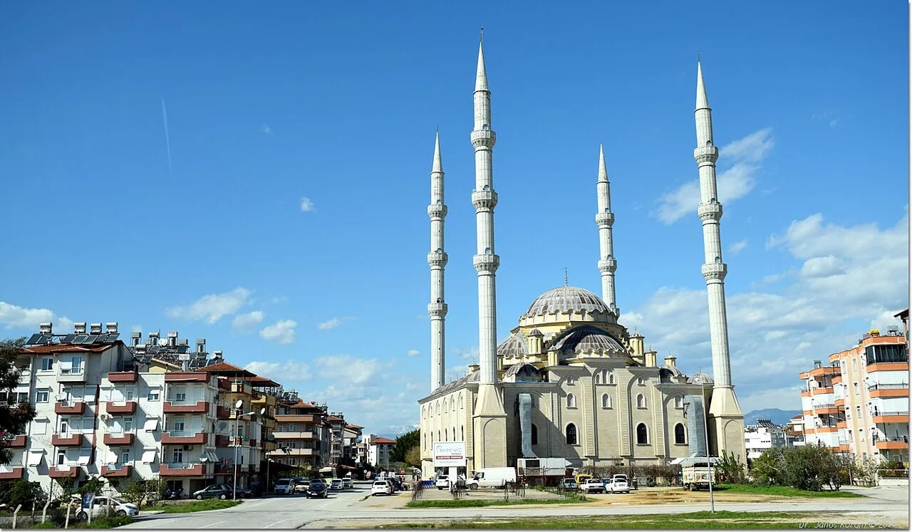 Manavgat (Şelale + Side Opsiyonu)