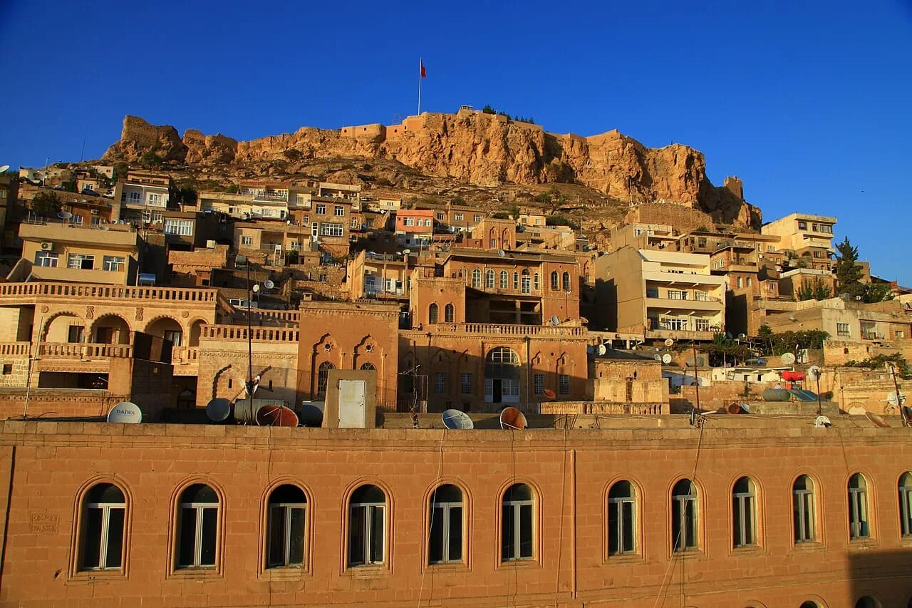 Mardin Kalesi (kısıtlı)