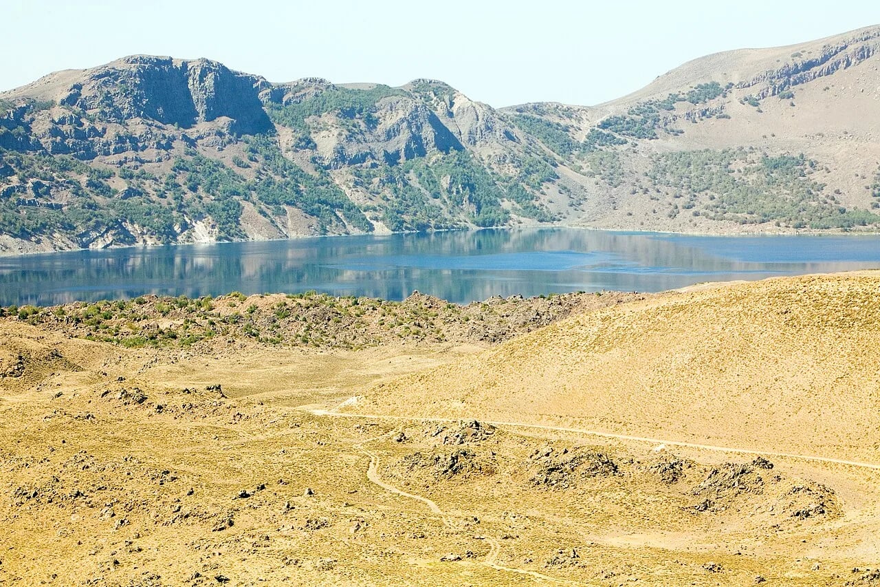 Nemrut Krater Gölü (Tatvan)