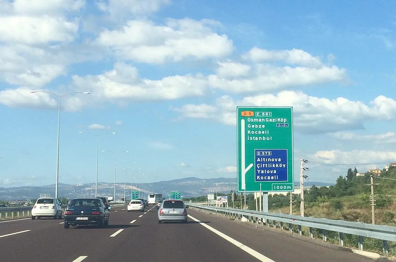 Altınova