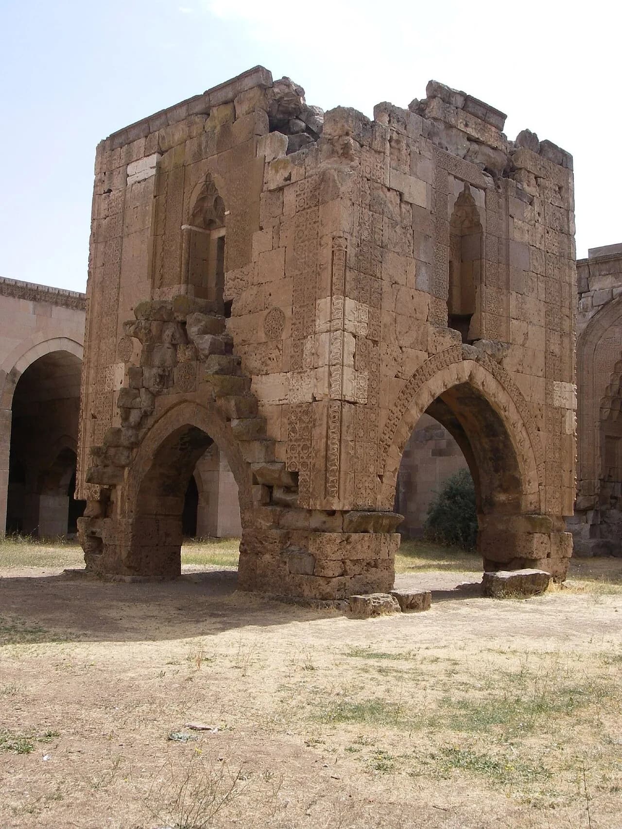 Sultan Han (Tuzhisar)
