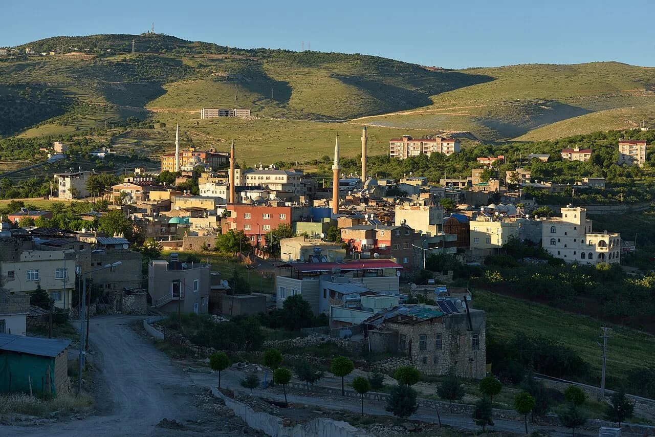 Tillo (Aydınlar) Köyü & İbrahim Hakkı Türbesi