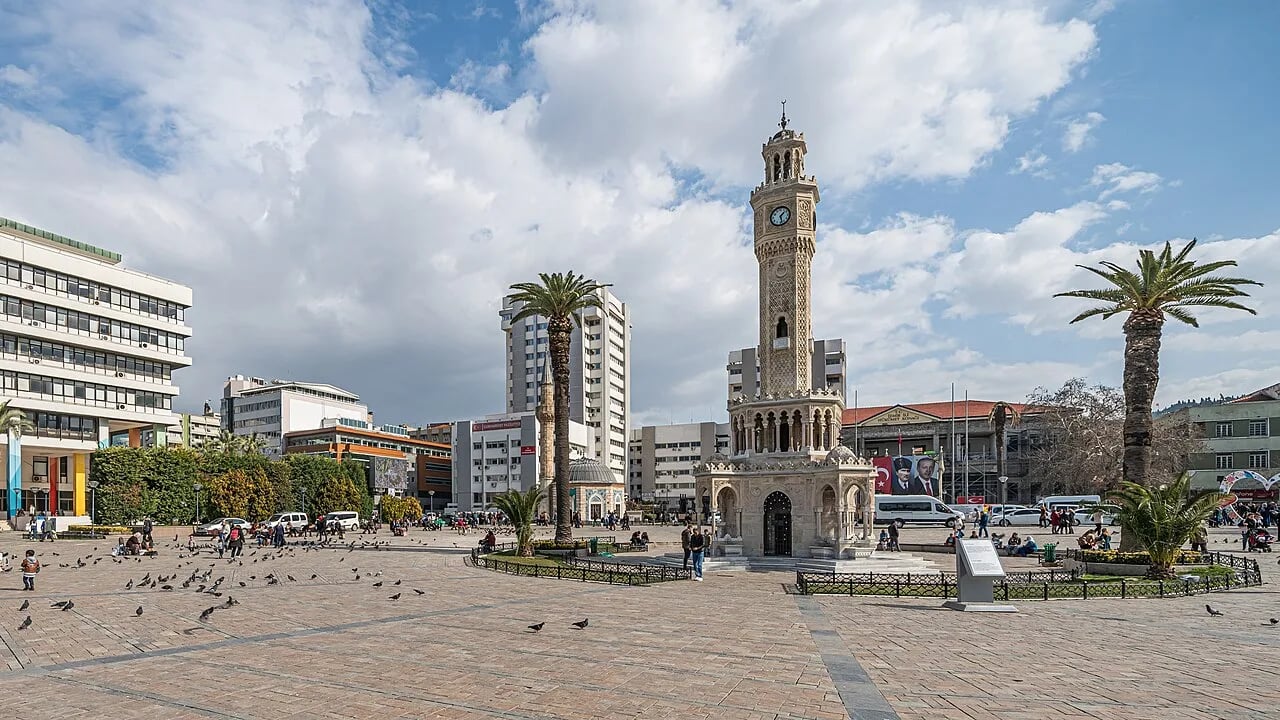 Manisa Sultan Camii