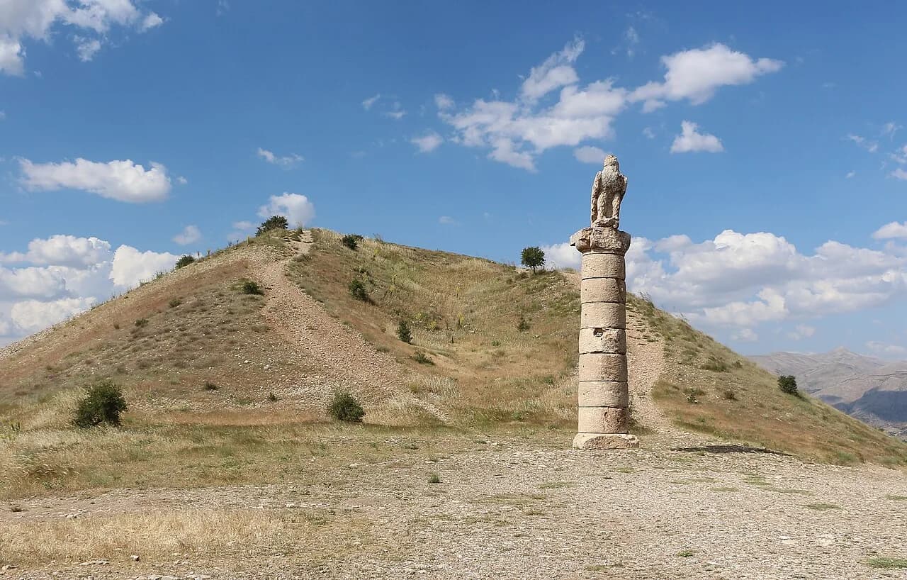 Karakuş Tümülüsü