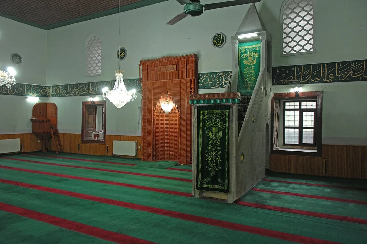 Vezirhan Tarihi Kervansarayı