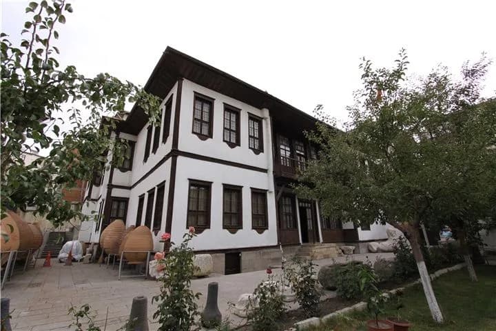 Yozgat Müzesi (Nizamoğlu Konağı)