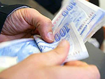 El ile sayılan banknotlar