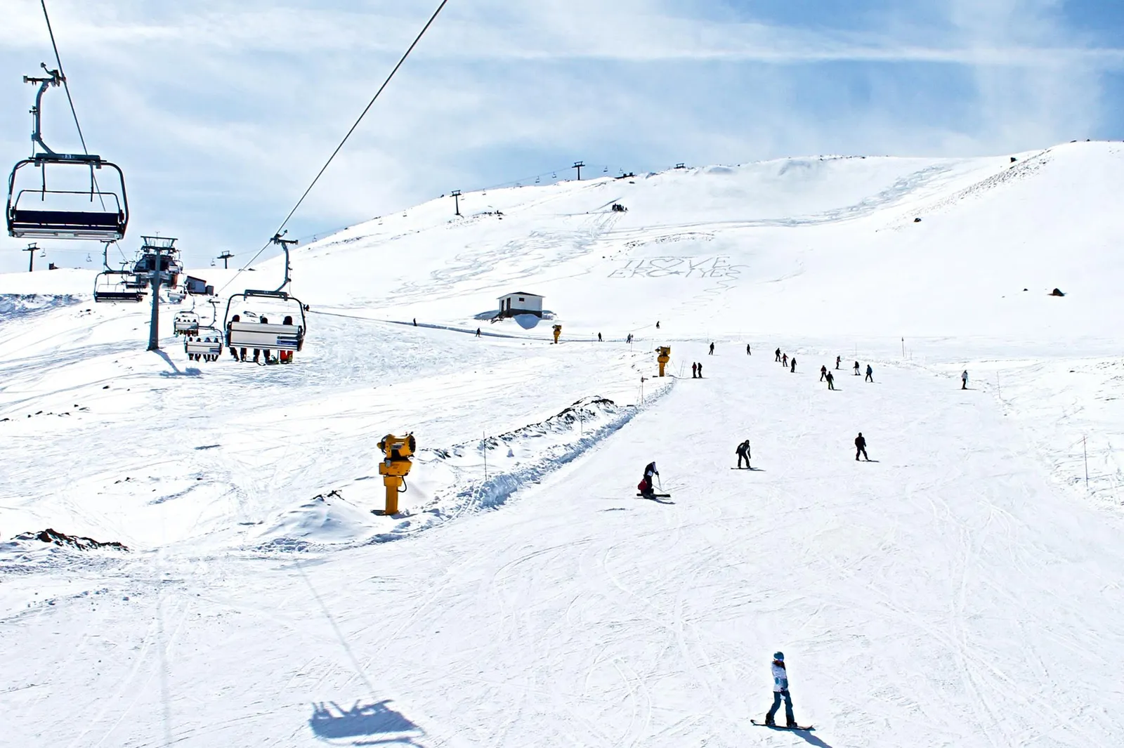 Erciyes'te telesiyej ve geniş pist